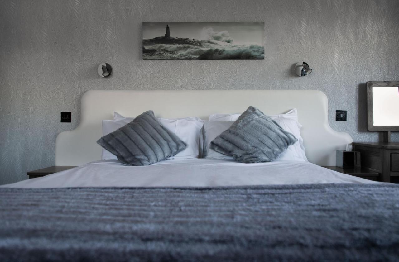 The Rhiconich Hotel Кинлохберви Номер фото